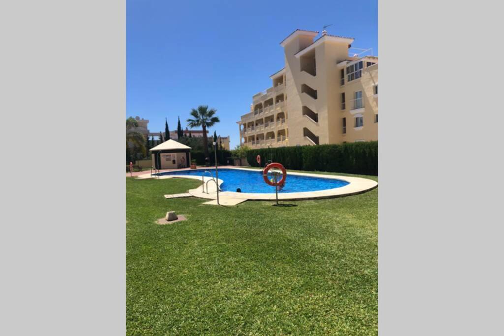 בנאלמדנה Appartement Residencia Playaquebrada מראה חיצוני תמונה